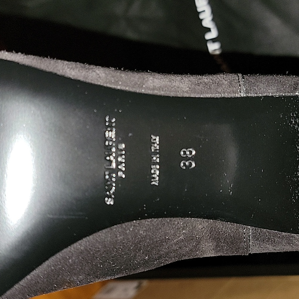 🔥YVES SAINT LAURENT PARIS 38/ 7.5 USA NEW🔥 - Picture 10 of 16